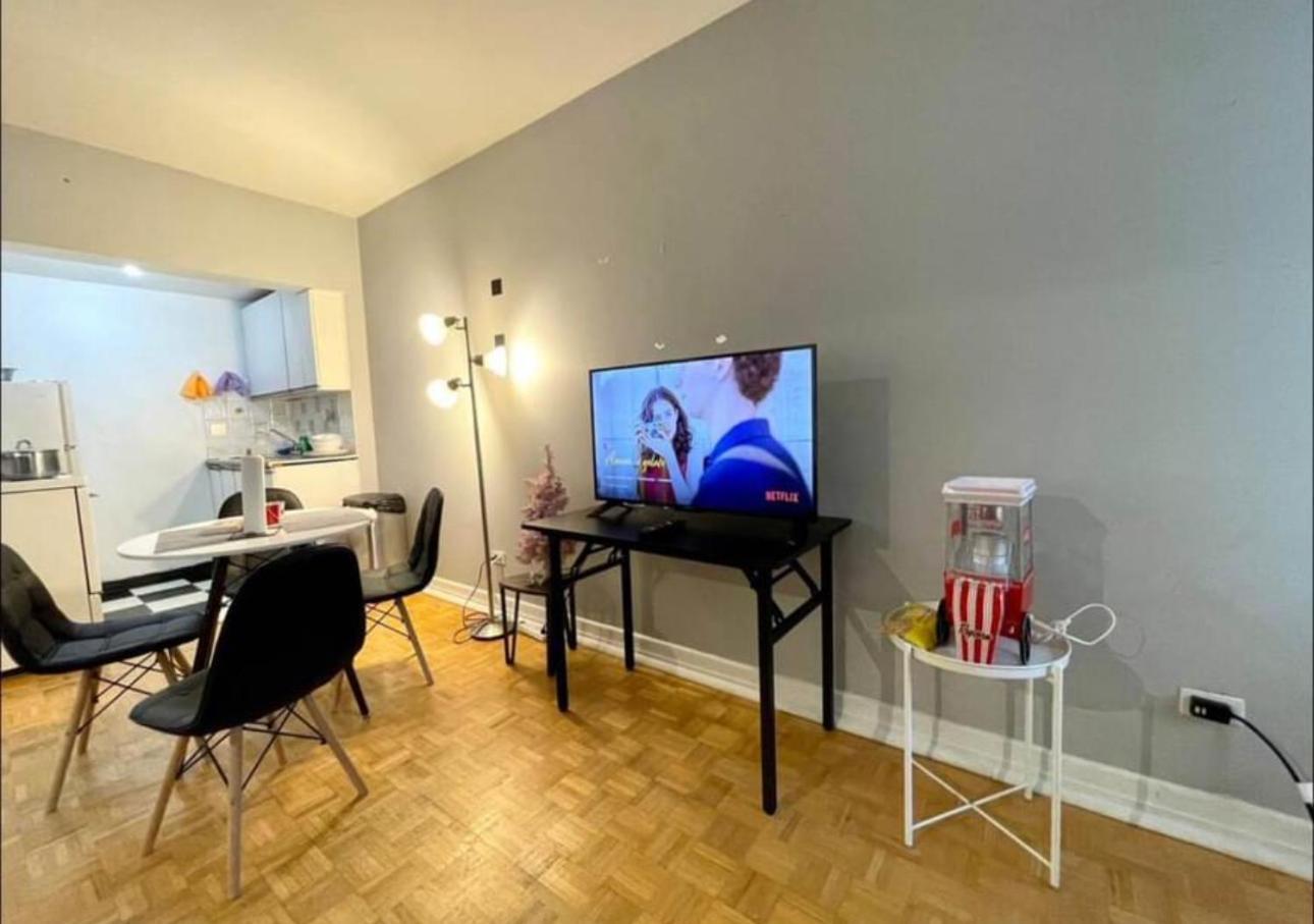 Апартаменты Affordable Cuttie 4 Persons 2 Beds In Downtown Монреаль Экстерьер фото